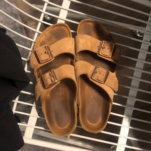 Brown birkenstocks